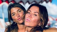 Karina Jelinek se habría reconciliado con su novia luego de asegurar que estaba soltera Karina Jelinek se habría reconciliado con su novia luego de asegurar que estaba soltera