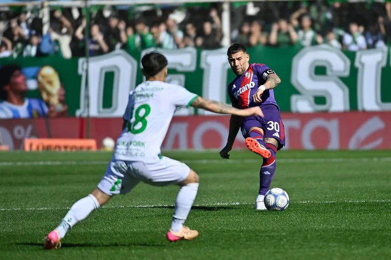 River visita a Banfield.