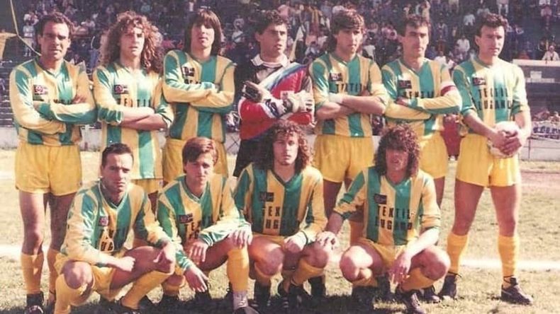 Alberto Beto Navarro (abajo