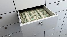 El blanqueo alcanza ahorros en el país y en el exterior. El blanqueo alcanza ahorros en el país y en el exterior.