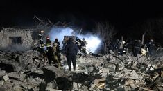 al menos 11 personas murieron por un bombardeo ruso al este de ucrania al menos 11 personas murieron por un bombardeo ruso al este de ucrania