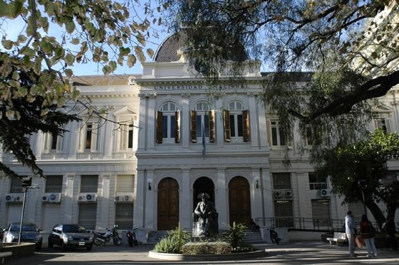 La de La Plata es la universidad argentina mejor ubicada en el ranking. La de La Plata es la universidad argentina mejor ubicada en el ranking.