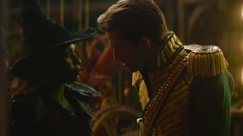 Jonathan Bailey y Cynthia Erivo vuelven a lograr una química imbatible, que se potencia en esta segunda entrega.