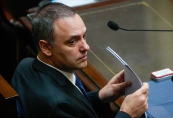 Manuel Adorni, cada vez más comprometido. Manuel Adorni, cada vez más comprometido.