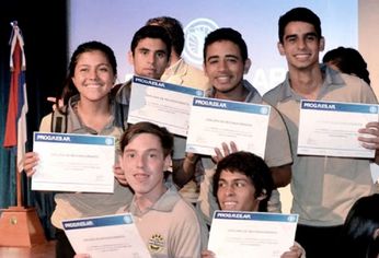 El programa incluye a los estudiantes secundarios de 16 y 17 años. El programa incluye a los estudiantes secundarios de 16 y 17 años.