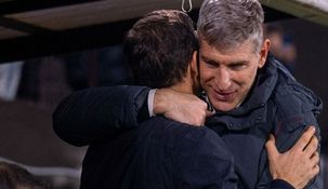 La divertida broma de Arruabarrena a Palermo en el partido entre Boca y Platense