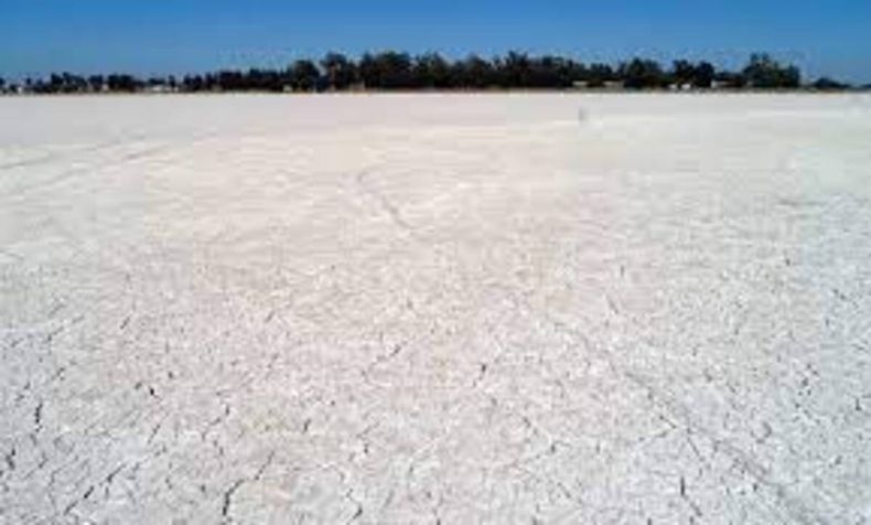 La laguna se transformó en un desierto y deberá pasar un año para volver a tener su caudal originario.