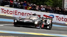 Pechito López quedó segundo, detras de Ferrari en la carrera de 24 horas en Francia