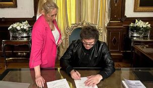 El presidente Javier Milei junto a su hermana Karina, secretaria general de Presidencia. El presidente Javier Milei junto a su hermana Karina, secretaria general de Presidencia.