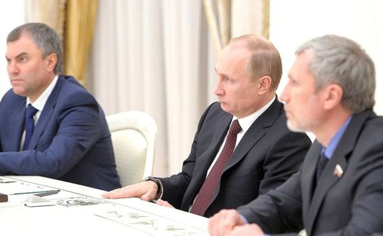 Aleksey Zhuravlyov junto a Vladimir Putin.