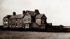 Una familia experimento hechos paranormales en una casa de Tucumán. Una familia experimento hechos paranormales en una casa de Tucumán.