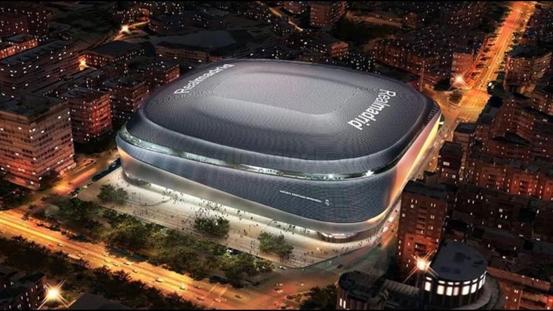 La remodelación del estadio Santiago Bernabéu finalizará a finales del 2022.