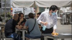 Descubrieron cómo desactivar el Covid-19 en superficies.