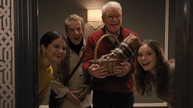 Los vecinos del Upper West Side, Charles, Oliver y Mabel, comparten su amor por el crimen real. Cuando un vecino muere en su edificio, el trío decide resolver el misterio y grabar un podcast al respecto. Tercera temporada en Star+. 