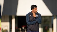 Carlos Tevez fue presentado como nuevo DT de Talleres. Carlos Tevez fue presentado como nuevo DT de Talleres.