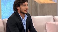 Pampita recurrió al golpe bajo en su debut en Telefe Pampita recurrió al golpe bajo en su debut en Telefe