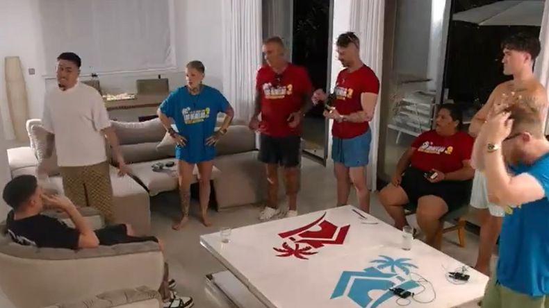 El famoso ganador de Gran Hermano abandonó La casa de los gemelos.