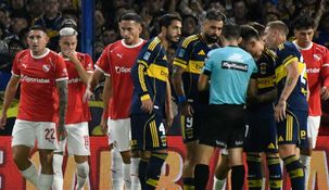 Andrés Merlos y la polémica de la noche: el penal cobrado a favor de Boca, a instancias del VAR.