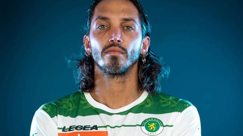 Ezequiel Schelotto asume un rol clave en Paradiso y redefine su futuro dentro y fuera de la cancha.