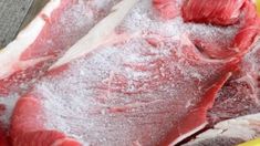 ¿Cuáles son las mejores maneras de descongelar la carne cuando vas a hacer un asado?.