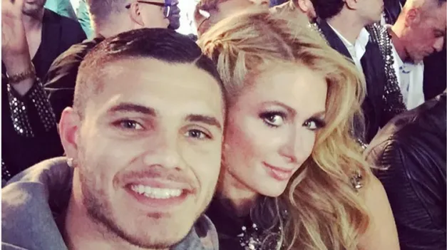 El mensaje que Mauro Icardi le dedicó a Paris Hilton y que ella reposteó.