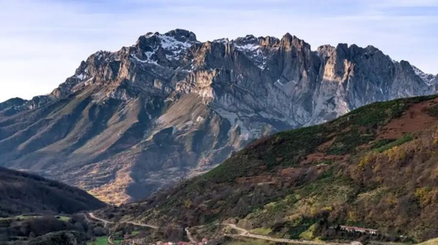 Hay un pueblo entre las montañas que ofrece vivienda a quienes quieran emigrar.