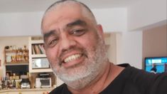 Avi Korin trabajaba como seguridad en un edificio.