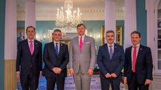 La comitiva porteña junto al subsecretario de Estado de Estados Unidos, Christopher Landau.
