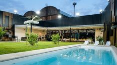 Cortaron la trasmisión de Gran Hermano por un hallazgo en el patio que puede destruir el ciclo Cortaron la trasmisión de Gran Hermano por un hallazgo en el patio que puede destruir el ciclo