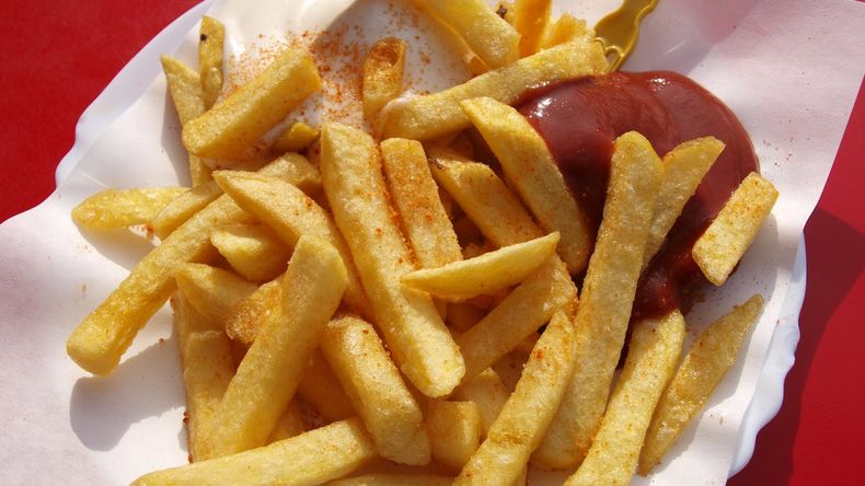 Kétchup y papas fritas, una dupla igual de buena que kétchup y limpieza.