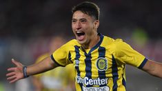 Véliz convirtió dos goles en el Monumental. Véliz convirtió dos goles en el Monumental.