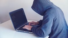 El oscuro secreto de BeReal, la red social más descargada del momento El oscuro secreto de BeReal, la red social más descargada del momento