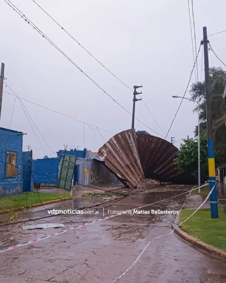 El estadio de Leandro N Alem, afectado por el temporal.