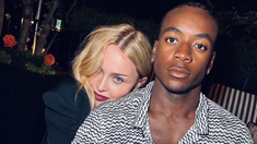 David Banda es el mayor de los hijos adoptados por la cantante en África. David Banda es el mayor de los hijos adoptados por la cantante en África.