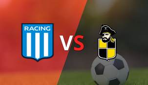 Adrián Martínez anotó un doblete en la goleada 3-0 de Racing Club a Coquimbo Unido