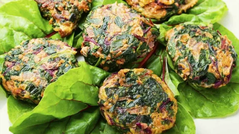Una receta fácil y sencilla para hacer buñuelos de acelga ricos y saludables.