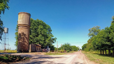 Este pueblo perdió muchos habitantes tras el cierre de la estación de tren. Este pueblo perdió muchos habitantes tras el cierre de la estación de tren.