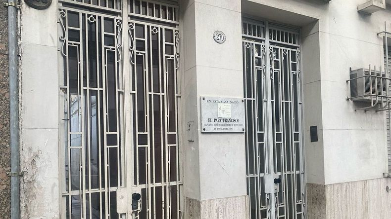 El cl&aacute;sico PH porte&ntilde;o en el que naci&oacute; Jorge Bergoglio.