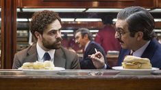 Peter Lanzani y Ricardo Darin en la pelìcula Argentina, 1985 Peter Lanzani y Ricardo Darin en la pelìcula Argentina, 1985