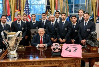 Trump junto al plantel entero de Inter Miami.