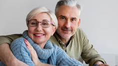 Los jubilados recibirán un bono en octubre. Los jubilados recibirán un bono en octubre.