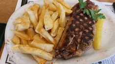 El bodegón barato de Buenos Aires que hace pechito de cerdo ahumado. El bodegón barato de Buenos Aires que hace pechito de cerdo ahumado.