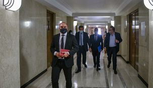 Kulfas y Pesce también acompañaron a Guzmán y Feletti.