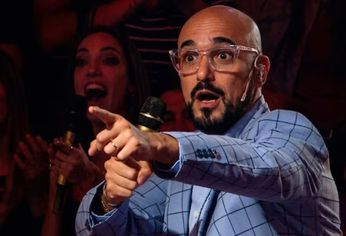El cantante se remontó a los tiempos de su adolescencia y se explayó sobre su primera changa.