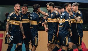 Una figura de Europa busca a un futbolista de Boca.