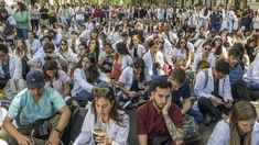 Trabajadores de la salud de CABA realizarán un nuevo paro el martes. Trabajadores de la salud de CABA realizarán un nuevo paro el martes.