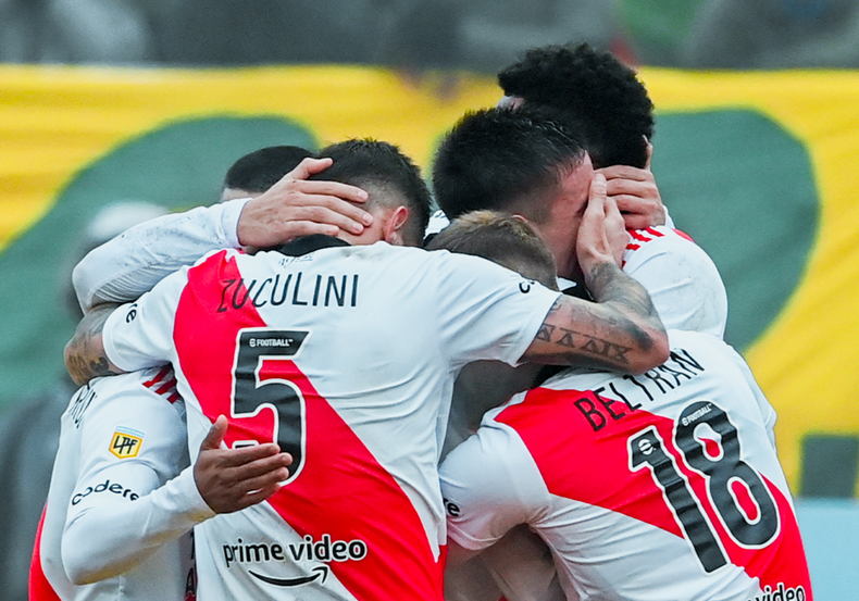 River goleó 3-0 a Aldosivi en Mar del Plata.