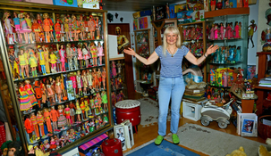 Furor por Barbie: tiene 18.000 muñecas y rompió un récord Guinness