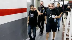 Detuvieron al baterista de la banda del Pato Fontanet por una amenaza de bomba en el aeropuerto de Mendoza Detuvieron al baterista de la banda del Pato Fontanet por una amenaza de bomba en el aeropuerto de Mendoza