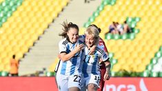 Banini y Rodriguez festejando el tercer gol.&nbsp;